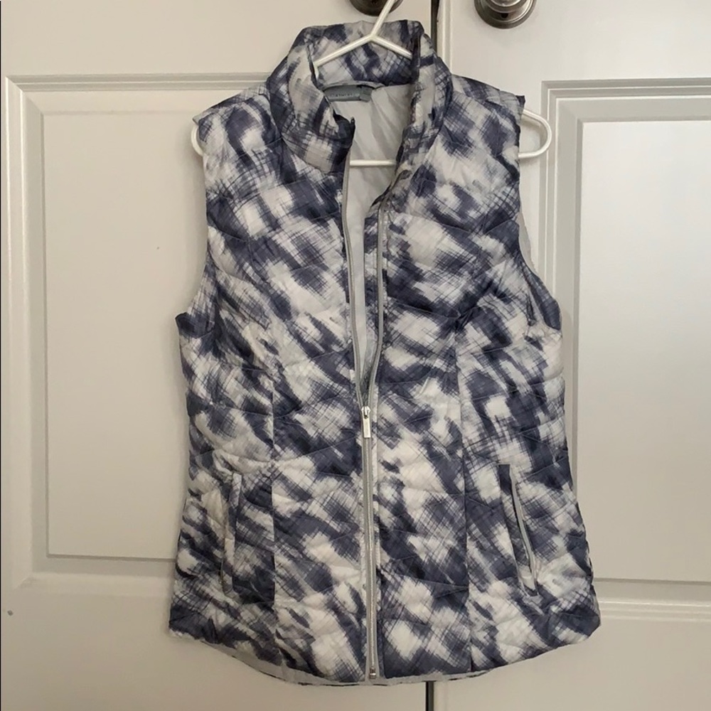 Athleta blue and white patterned puffer vest